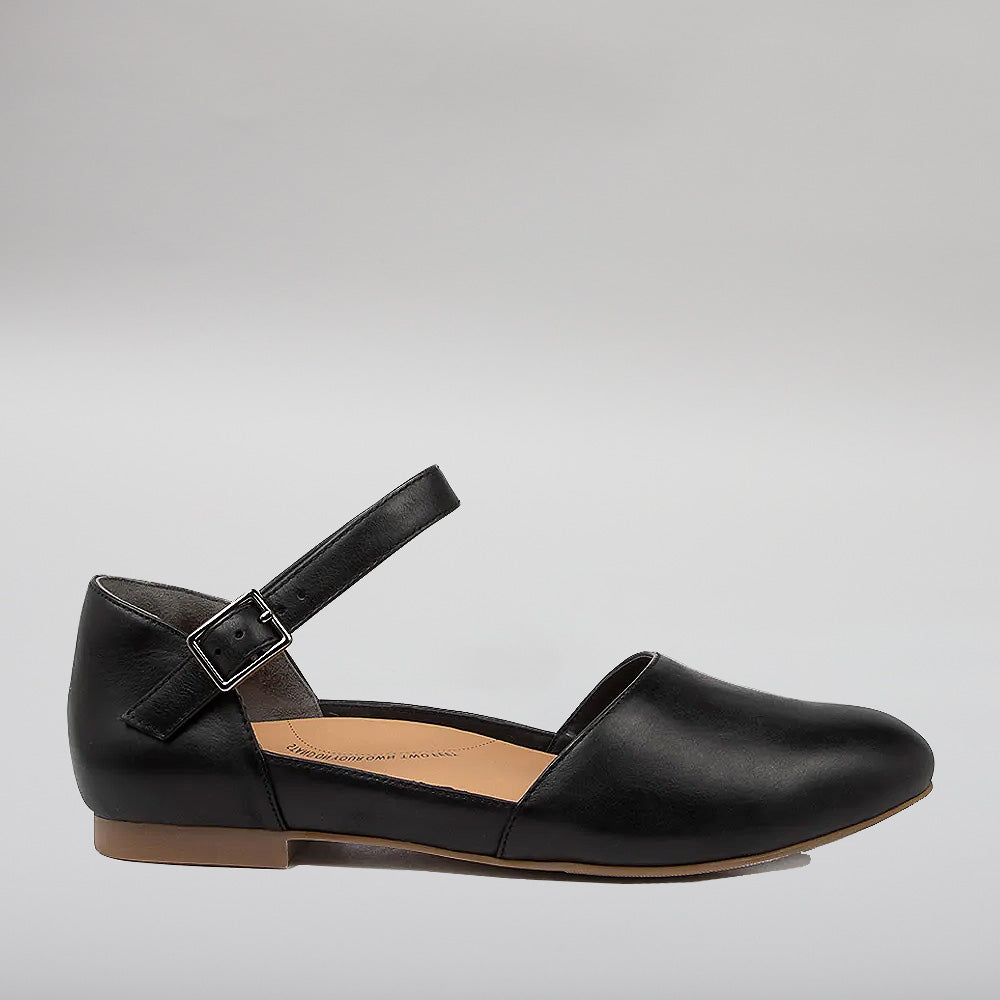 Extra wide fit flat on sale shoes